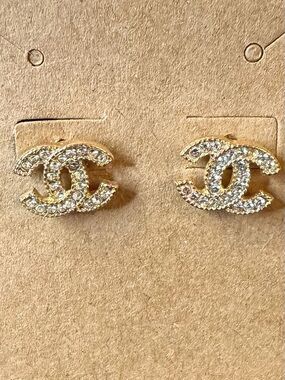 Small Gold Crystal Interlocking Cc Logo Stud Earrings